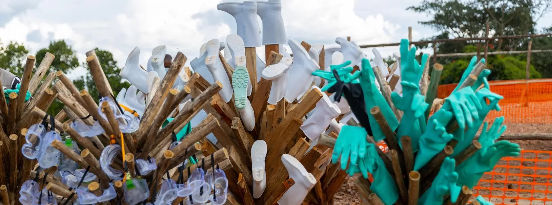 Protective gloves and equipment at a health response site